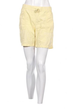 Дамски къс панталон C&A, Размер M, Цвят Жълт, Цена 21,51 лв.