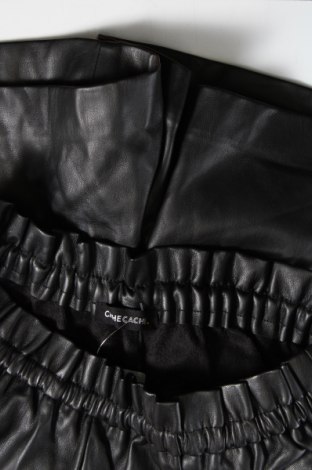 Γυναικείο κοντό παντελόνι Cache Cache, Μέγεθος L, Χρώμα Μαύρο, Τιμή 5,99 €