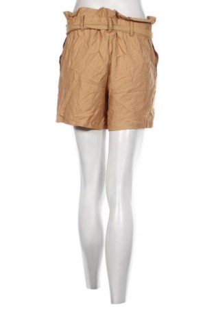 Дамски къс панталон Casual Ladies, Размер M, Цвят Бежов, Цена 7,41 лв.
