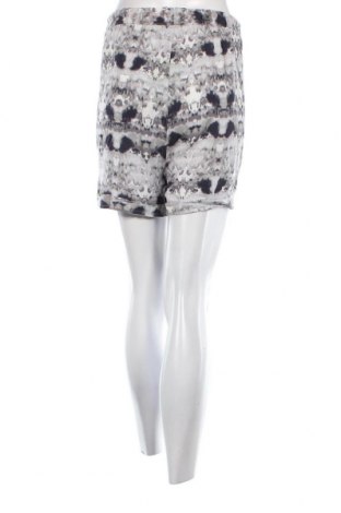 Дамски къс панталон Chiemsee, Размер XL, Цвят Многоцветен, Цена 20,02 лв.
