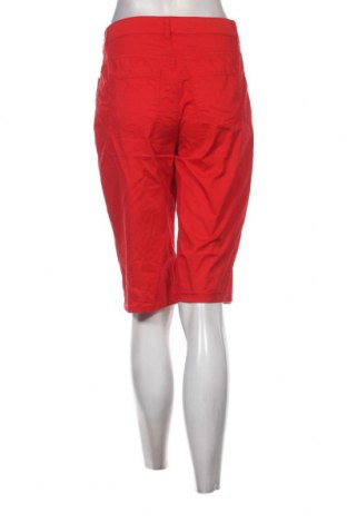 Дамски къс панталон Christian Berg, Размер S, Цвят Червен, Цена 14,79 лв.