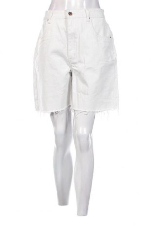 Γυναικείο κοντό παντελόνι Cotton On, Μέγεθος XL, Χρώμα Λευκό, Τιμή 9,27 €