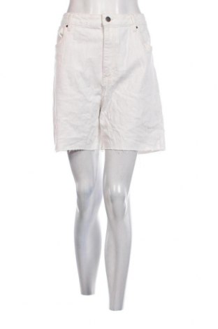 Γυναικείο κοντό παντελόνι Cotton On, Μέγεθος XL, Χρώμα Λευκό, Τιμή 10,93 €