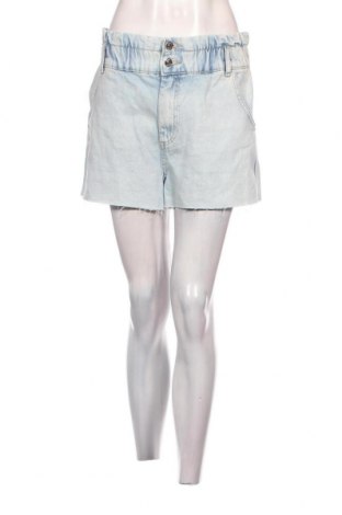Γυναικείο κοντό παντελόνι Cropp, Μέγεθος M, Χρώμα Μπλέ, Τιμή 5,12 €