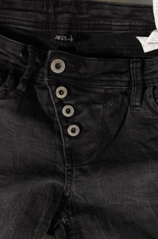 Дамски къс панталон Denim 1982, Размер M, Цвят Черен, Цена 19,00 лв.