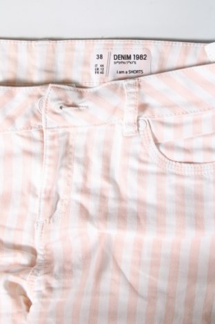 Дамски къс панталон Denim 1982, Размер M, Цвят Многоцветен, Цена 7,22 лв.