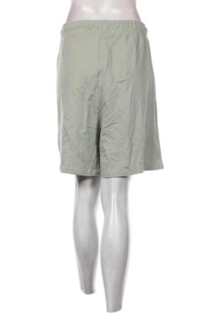 Дамски къс панталон Esmara, Размер XL, Цвят Зелен, Цена 10,83 лв.