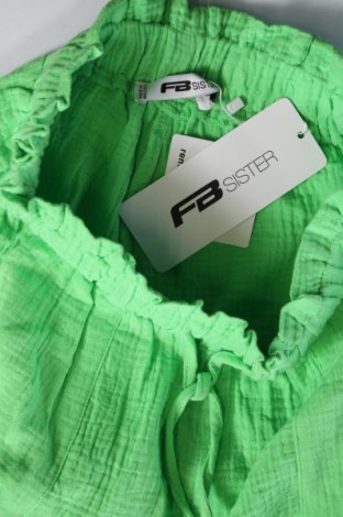 Дамски къс панталон Fb Sister, Размер M, Цвят Зелен, Цена 31,00 лв.