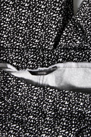 Γυναικείο κοντό παντελόνι George, Μέγεθος M, Χρώμα Μαύρο, Τιμή 5,25 €