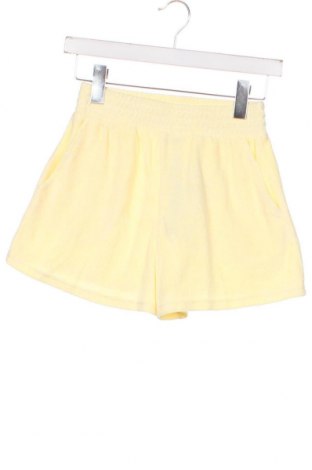 Дамски къс панталон Gina Tricot, Размер XS, Цвят Жълт, Цена 17,48 лв.