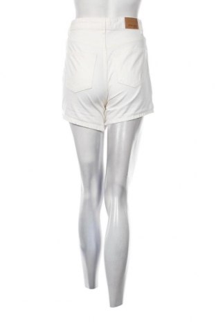 Дамски къс панталон Gina Tricot, Размер XXS, Цвят Бял, Цена 40,00 лв.