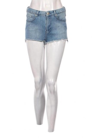 Γυναικείο κοντό παντελόνι Guess, Μέγεθος S, Χρώμα Μπλέ, Τιμή 23,02 €