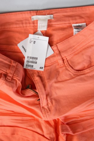 Дамски къс панталон H&M, Размер S, Цвят Оранжев, Цена 31,00 лв.