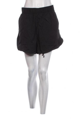 Дамски къс панталон H&M, Размер L, Цвят Черен, Цена 9,69 лв.
