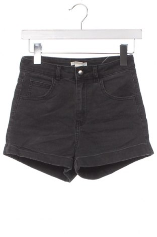 Pantaloni scurți de femei H&M, Mărime XS, Culoare Negru, Preț 27,50 Lei