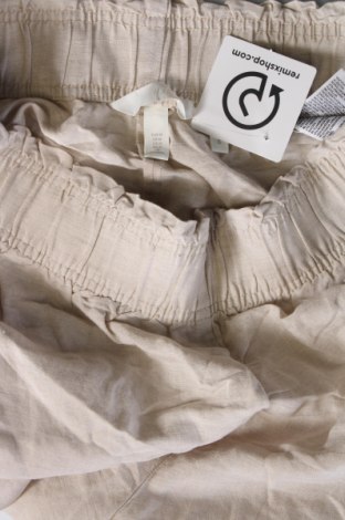 Pantaloni scurți de femei H&M, Mărime M, Culoare Bej, Preț 62,50 Lei