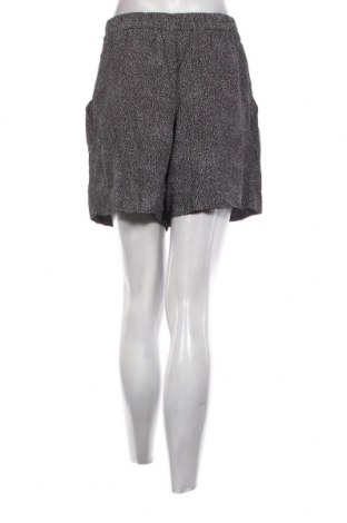 Pantaloni scurți de femei H&M, Mărime XL, Culoare Multicolor, Preț 33,75 Lei