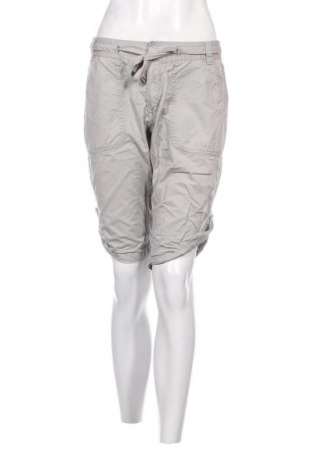 Дамски къс панталон H&M L.O.G.G., Размер L, Цвят Сив, Цена 11,40 лв.