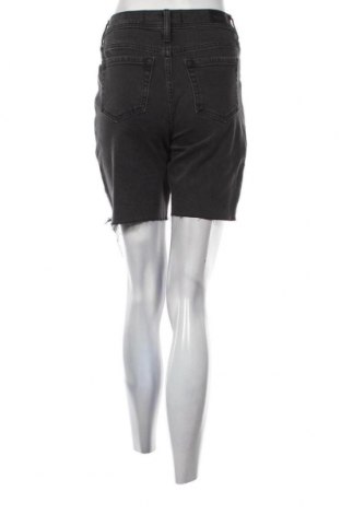 Дамски къс панталон Hollister, Размер XXS, Цвят Сив, Цена 17,28 лв.