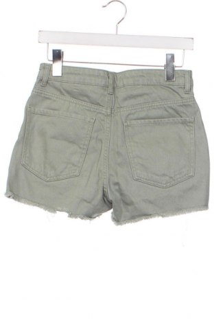 Дамски къс панталон LCW, Размер XS, Цвят Зелен, Цена 9,12 лв.