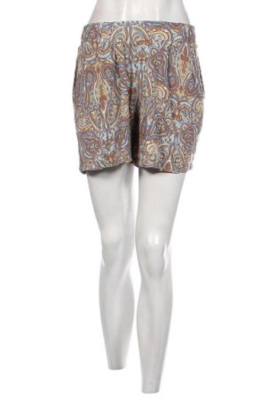 Дамски къс панталон Lascana, Размер M, Цвят Многоцветен, Цена 7,41 лв.