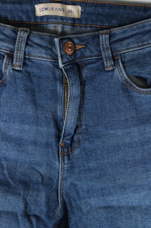 Дамски къс панталон Lcw Denim, Размер XS, Цвят Син, Цена 19,00 лв.