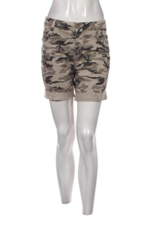 Γυναικείο κοντό παντελόνι Lexxury, Μέγεθος L, Χρώμα Πολύχρωμο, Τιμή 15,25 €
