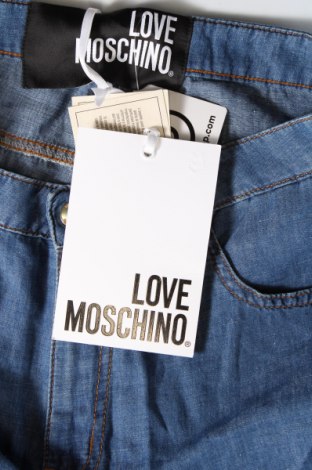 Dámské kraťasy  Love Moschino, Velikost L, Barva Modrá, Cena  1 828,00 Kč