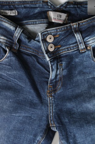 Pantaloni scurți de femei Ltb, Mărime S, Culoare Albastru, Preț 66,32 Lei
