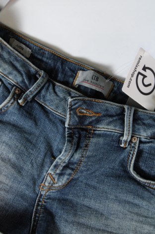 Pantaloni scurți de femei Ltb, Mărime S, Culoare Albastru, Preț 236,84 Lei