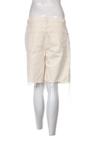 Дамски къс панталон Mango, Размер M, Цвят Екрю, Цена 15,00 лв.