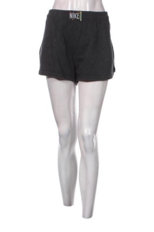 Damen Shorts Nike, Größe L, Farbe Grau, Preis 13,89 €
