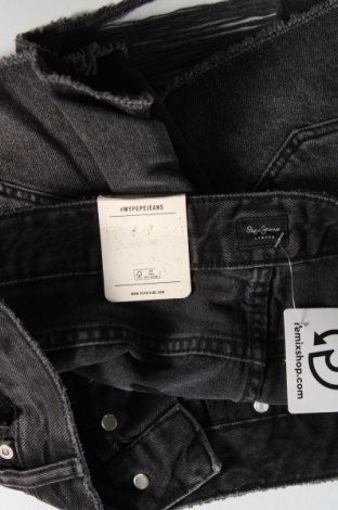 Damen Shorts Pepe Jeans, Größe M, Farbe Grau, Preis 61,16 €