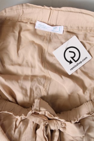 Γυναικείο κοντό παντελόνι Primark, Μέγεθος XL, Χρώμα  Μπέζ, Τιμή 7,17 €