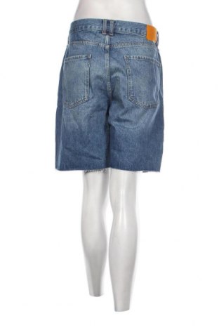 Дамски къс панталон Pull&Bear, Размер L, Цвят Син, Цена 19,00 лв.