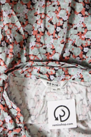 Γυναικείο κοντό παντελόνι Review, Μέγεθος XS, Χρώμα Πολύχρωμο, Τιμή 7,42 €