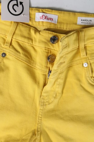 Pantaloni scurți de femei S.Oliver, Mărime M, Culoare Galben, Preț 24,80 Lei