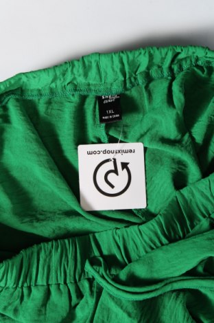 Dámske kraťasy  SHEIN, Veľkosť XL, Farba Zelená, Cena  10,77 €