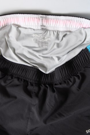 Damen Shorts Saucony, Größe S, Farbe Grau, Preis 10,90 €