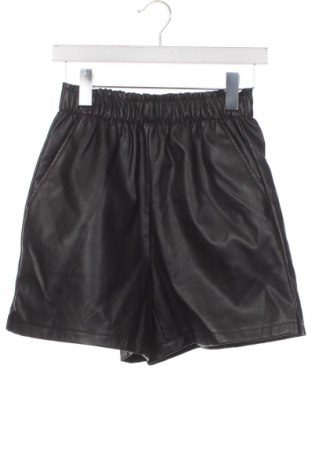 Дамски къс панталон Vero Moda, Размер XS, Цвят Черен, Цена 10,80 лв.