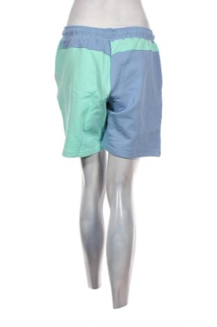 Дамски къс панталон Von Dutch, Размер XL, Цвят Многоцветен, Цена 102,00 лв.