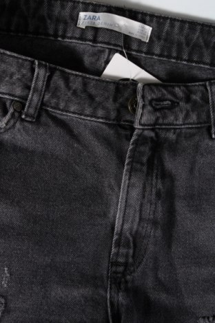 Дамски къс панталон Zara, Размер M, Цвят Сив, Цена 13,53 лв.