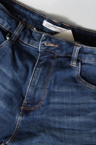 Pantaloni scurți de femei Zara Trafaluc, Mărime M, Culoare Albastru, Preț 46,05 Lei