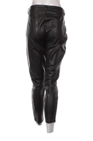 Γυναικείο παντελόνι δερμάτινο Body Flirt, Μέγεθος XL, Χρώμα Μαύρο, Τιμή 9,87 €