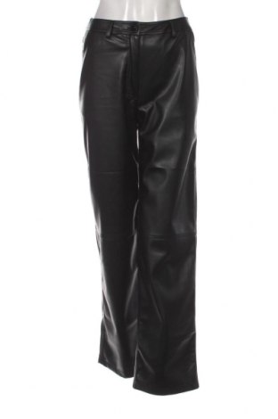 Γυναικείο παντελόνι δερμάτινο LeGer By Lena Gercke X About you, Μέγεθος S, Χρώμα Μαύρο, Τιμή 44,85 €