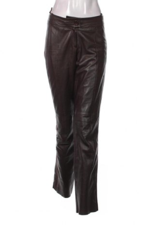 Γυναικείο παντελόνι δερμάτινο Madeleine, Μέγεθος S, Χρώμα Καφέ, Τιμή 66,29 €