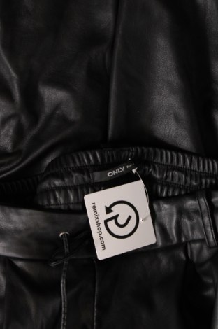 Γυναικείο παντελόνι δερμάτινο ONLY, Μέγεθος S, Χρώμα Μαύρο, Τιμή 14,85 €