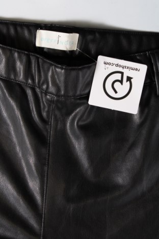 Γυναικείο παντελόνι δερμάτινο Pfeffinger, Μέγεθος XL, Χρώμα Μαύρο, Τιμή 6,28 €