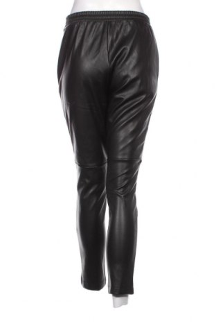 Γυναικείο παντελόνι δερμάτινο Sinsay, Μέγεθος S, Χρώμα Μαύρο, Τιμή 4,45 €