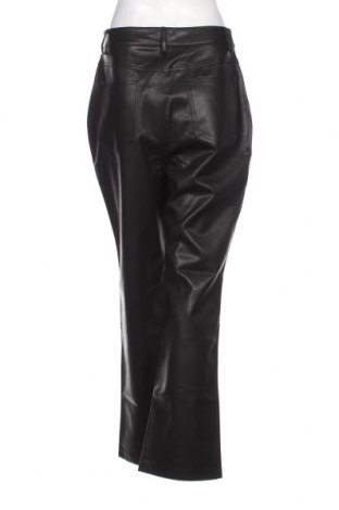 Γυναικείο παντελόνι δερμάτινο Third Form, Μέγεθος M, Χρώμα Μαύρο, Τιμή 14,77 €